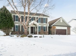 38 Walling St, Victor, NY 14564