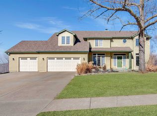 5700 SW Clarion Ln, Topeka, KS 66610