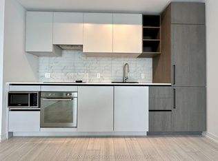 55 Mercer St #1702, Toronto, ON M5V 1H2