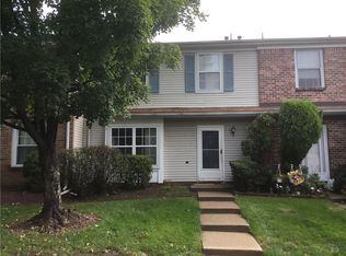 406 Rittenhouse Ct #0, North Brunswick, NJ 08902