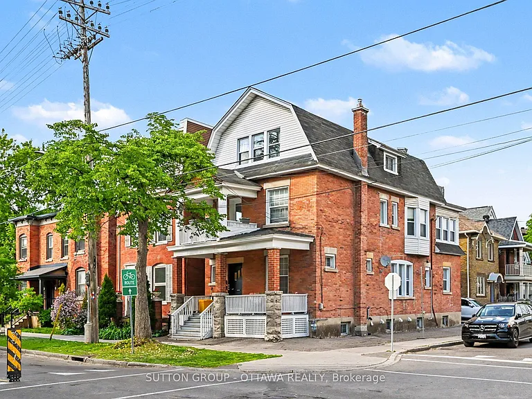 121 Cartier St #3 — Photo 1