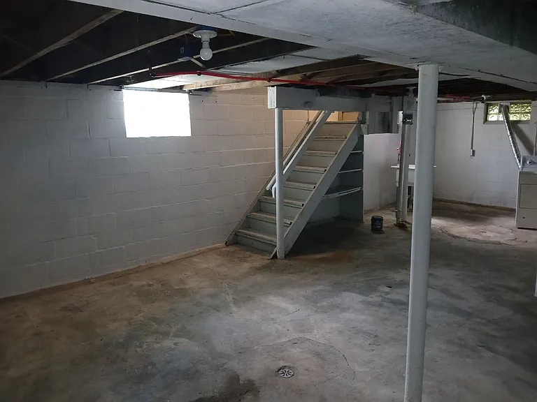 19012 Kingsville St — Photo 11