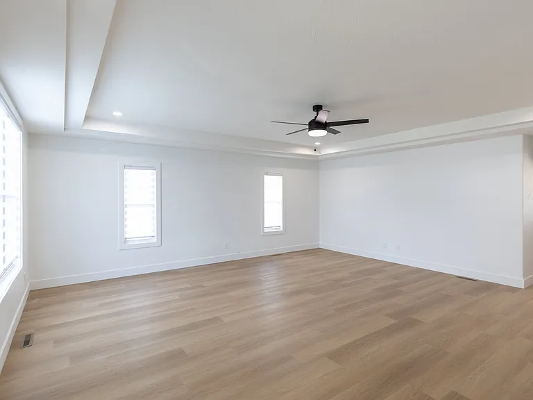 1410 E Fairwind — Photo 4