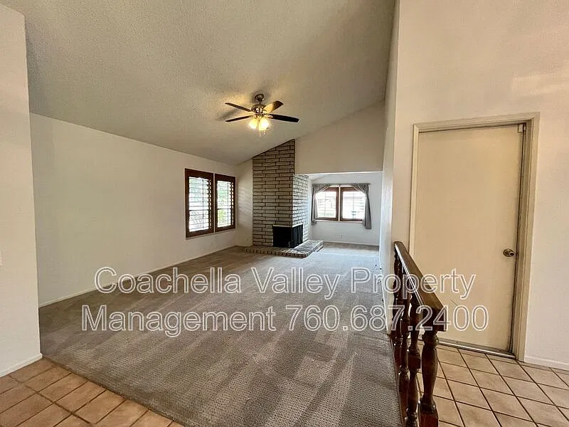 3 bed, 2.0 bath, 1712 sqft, $2,495 — Photo 3