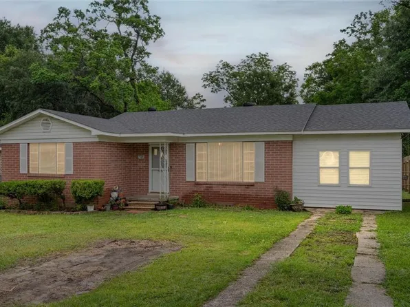 908 Leon St, Saraland, AL 36571