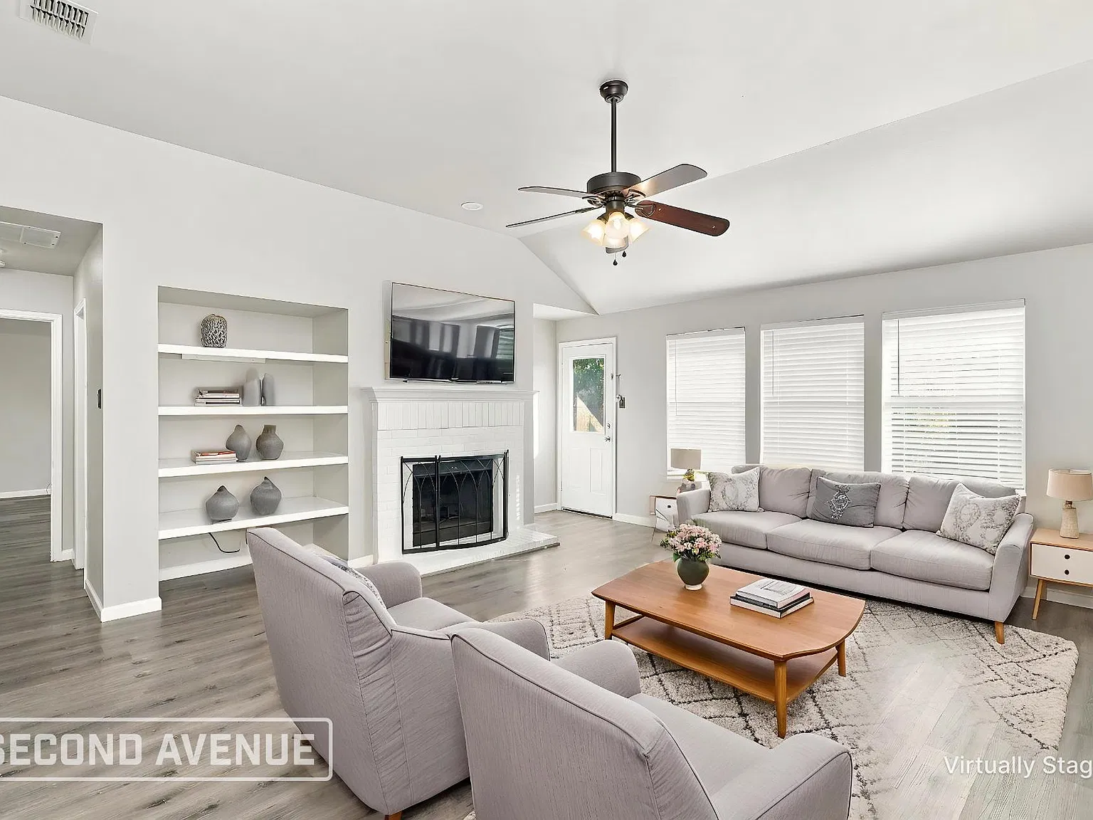 5 bed, 2.5 bath, 2641 sqft, $3,399 — Photo 3