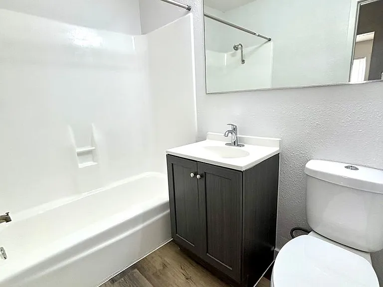Cedar Crest Apartments — Photo 28