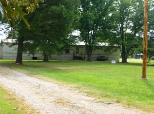 4460 Roy Lee Rd, Paducah, KY 42001