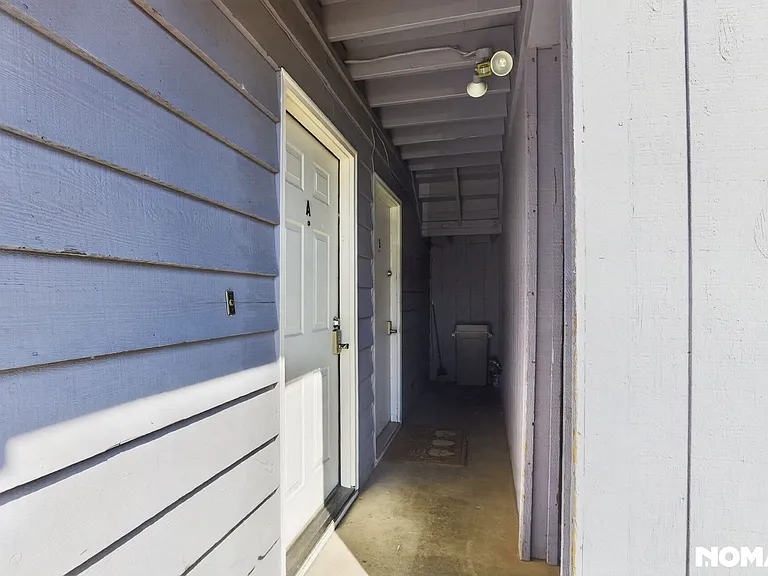 8317 Jewel Lake Rd #B — Photo 2
