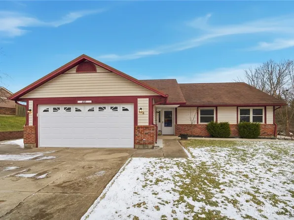 833 Savin Hill Ct, Fairborn, OH 45324