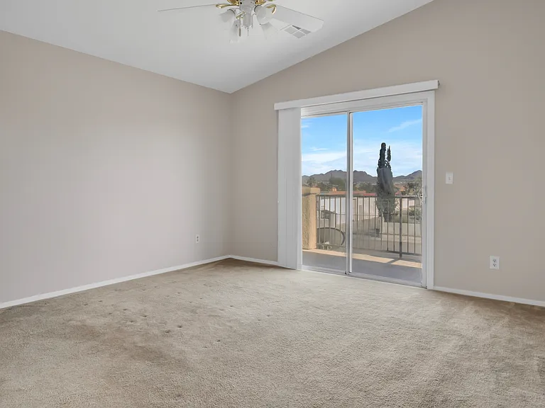 6423 Alderlyn Ave — Photo 10