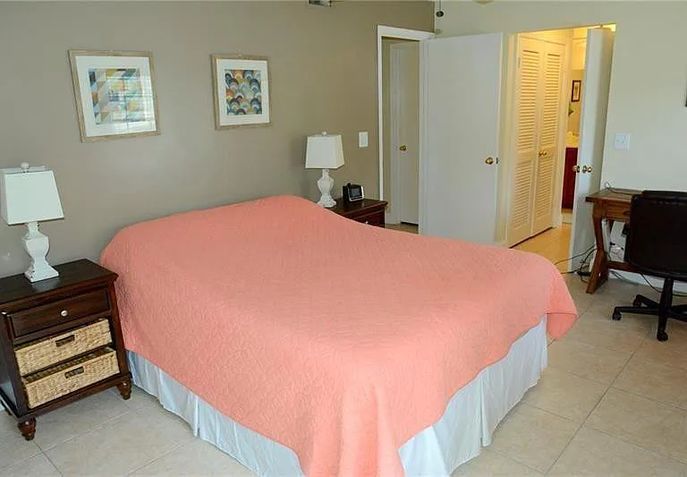 6499 Bay Club Dr #2 — Photo 8