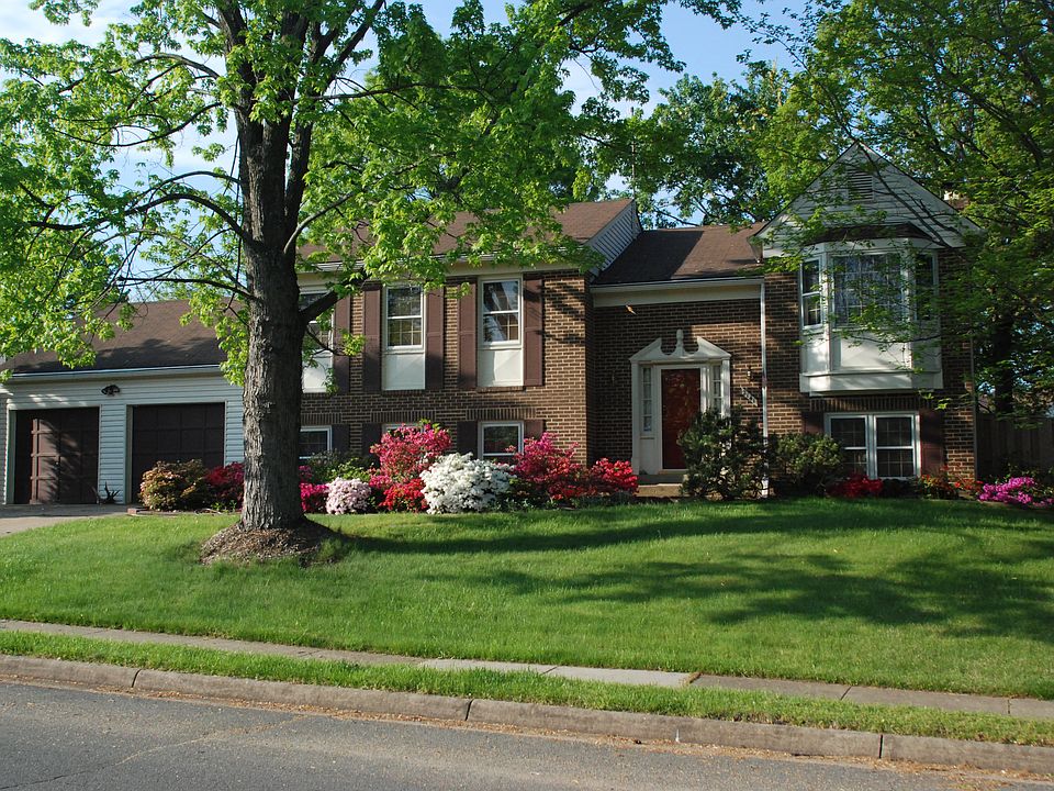 1st image of 2141 Maleady Dr