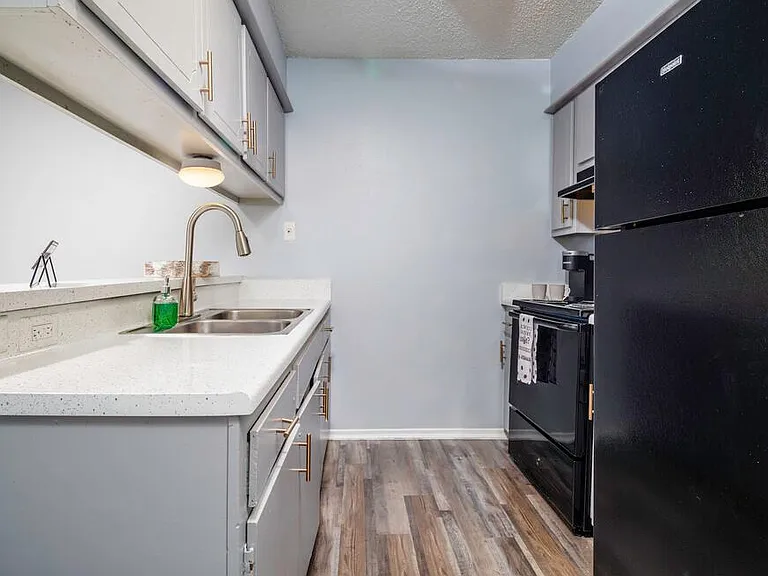 The Rise Apartments — Photo 1