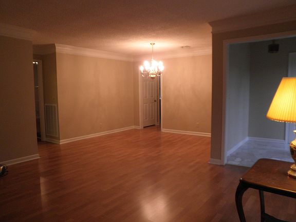 living room/ dining room