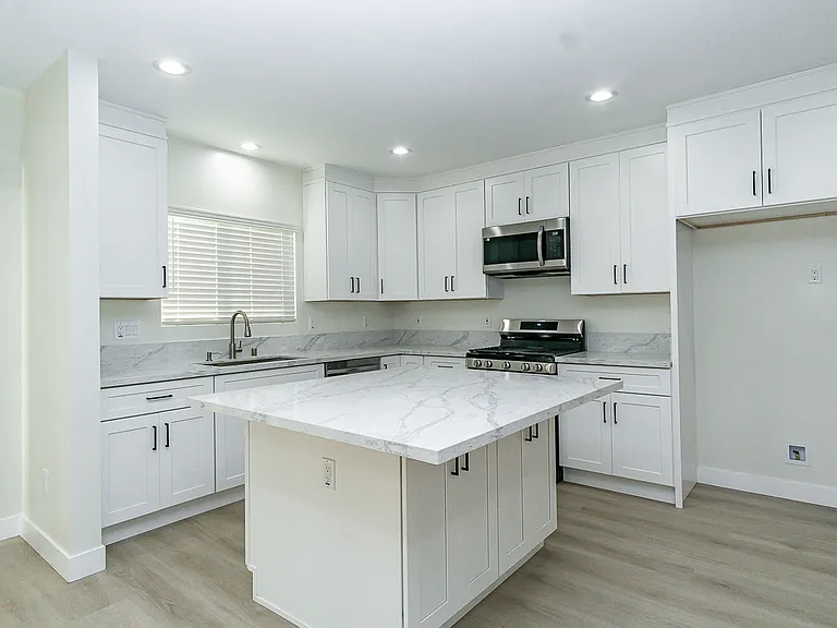 8197 Andora Dr — Photo 3