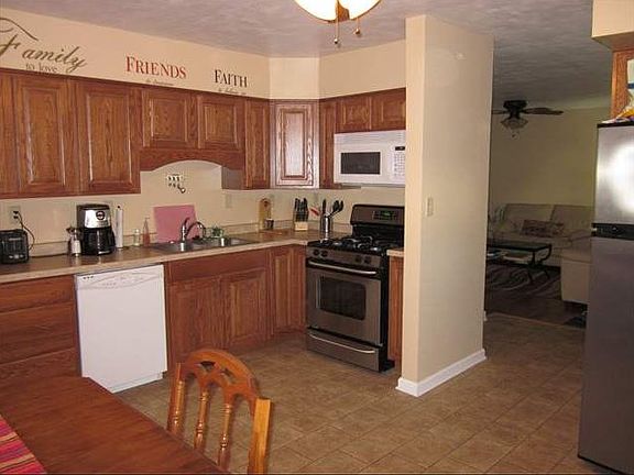 5th image of 1618 W Oakglen Dr