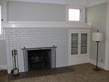 Living room w/fireplace