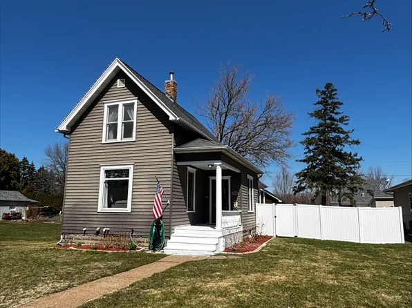506 N 7th St, Lake City, MN 55041