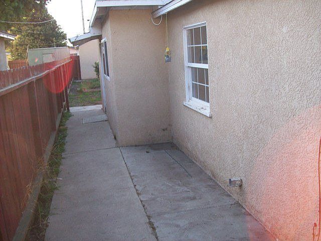 2nd image of 235 S A St