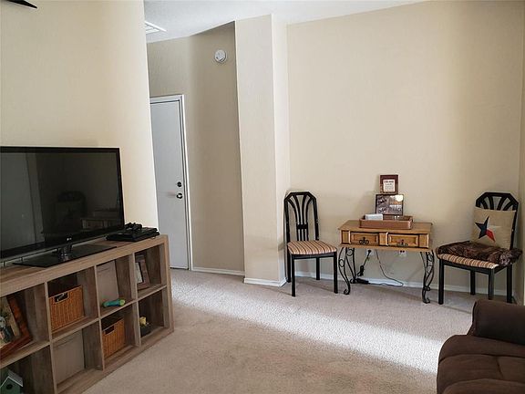 5th image of 2280 Stonebrook Ln