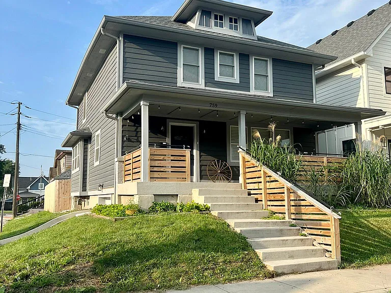 759 Terrace Ave — Photo 2