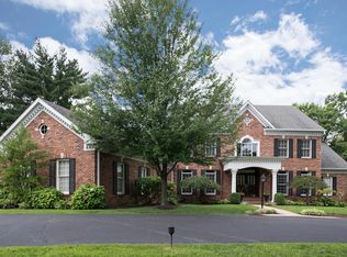 8 Vouga Ln, Saint Louis, MO