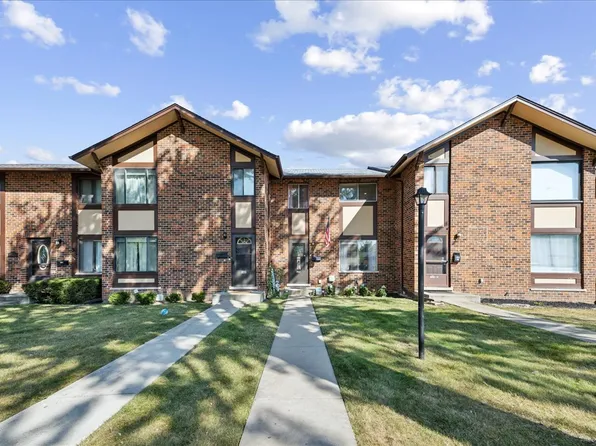 18W138 14th St, Villa Park, IL 60181