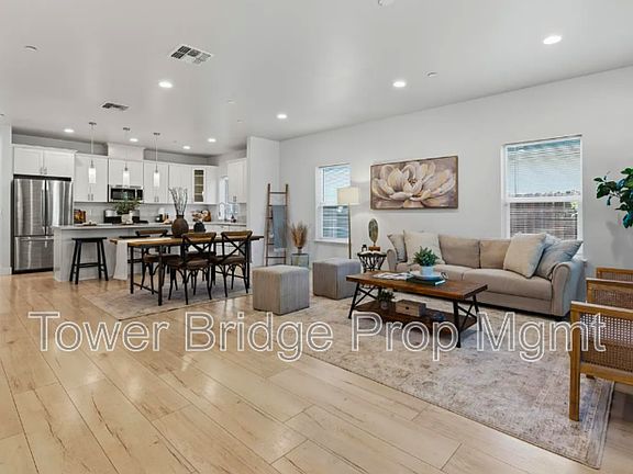 5th image of 208 Nimitz St