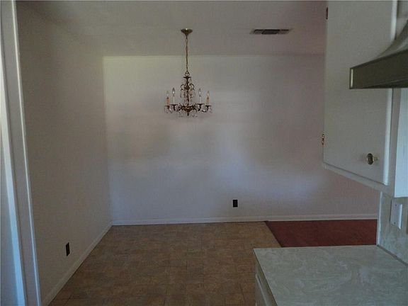 5th image of 1713 Woodridge Dr