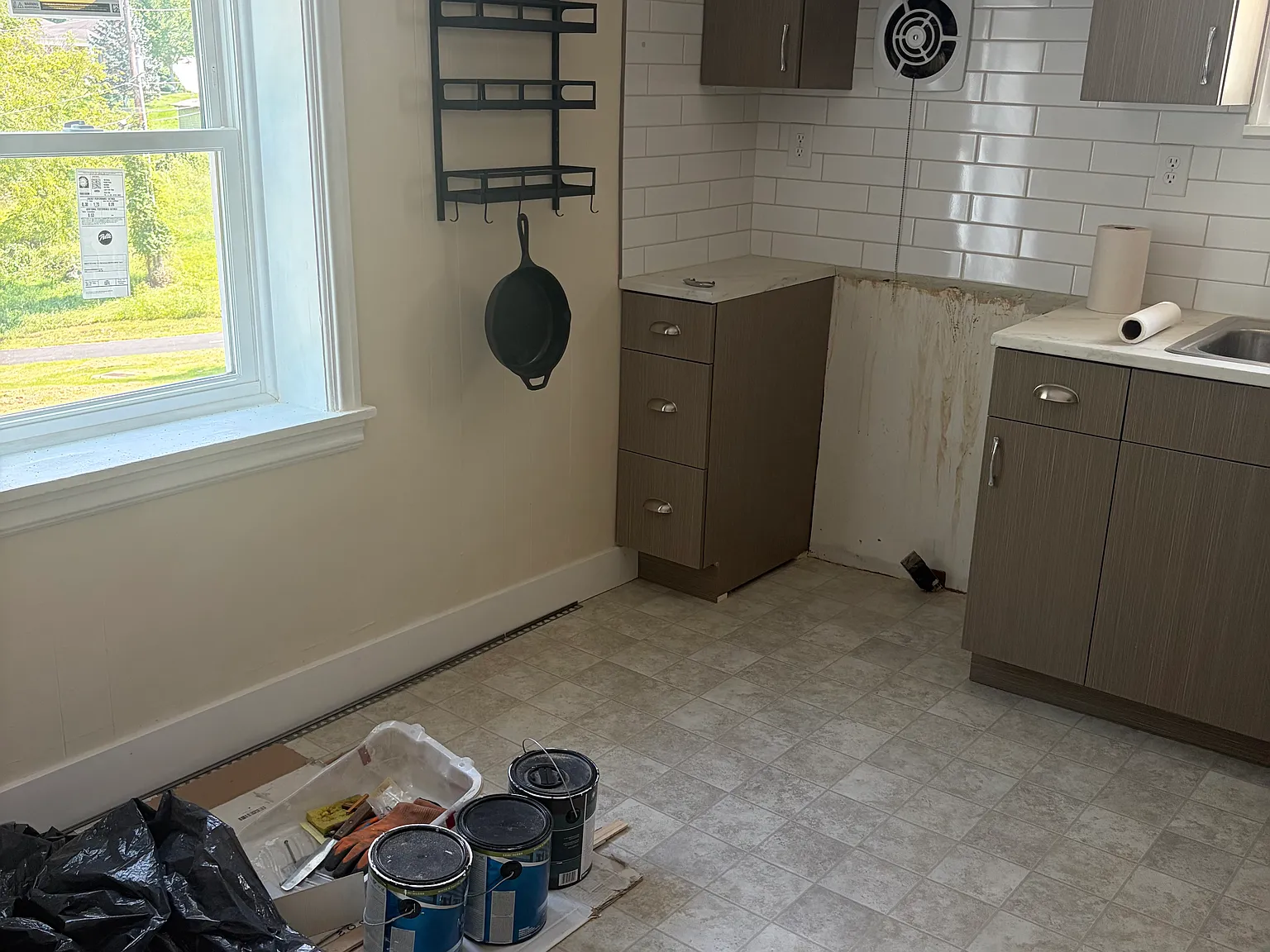 2 bed, 1000 sqft, $1,400 — Photo 3