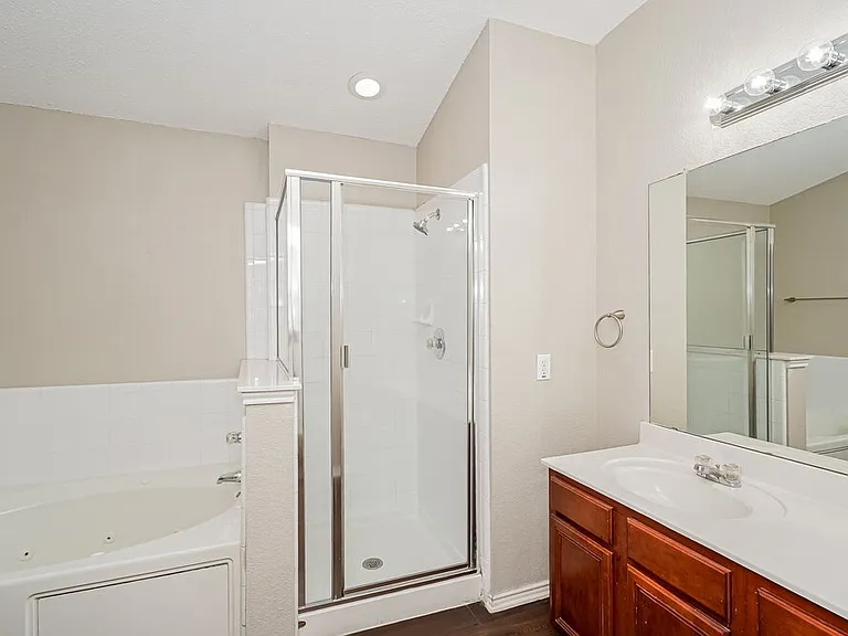 8024 Sartain Dr — Photo 12
