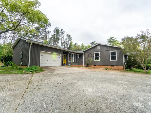 3514 Edgefield Rd, Greensboro, NC 27409