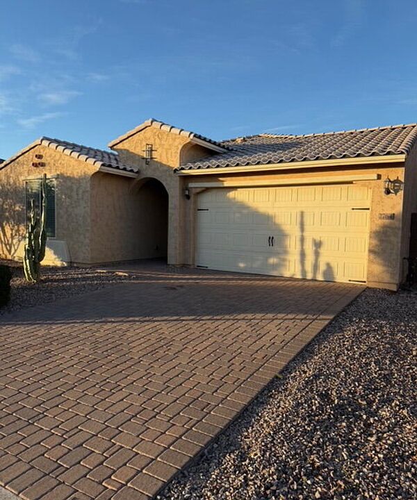 1st image of 2764 E Cherry Hill Dr