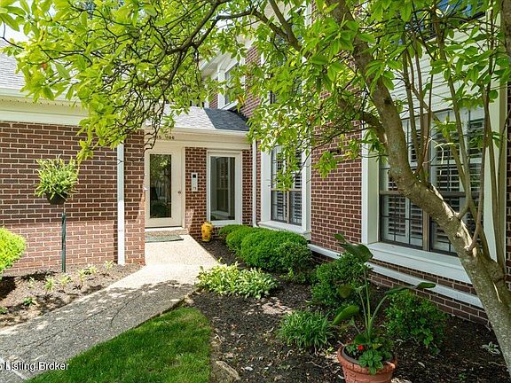 2nd image of 1271 Parkway Gardens Ct APT 205
