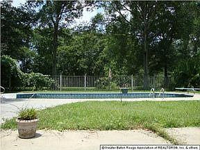 1st image of 16845 Turnbull Dr