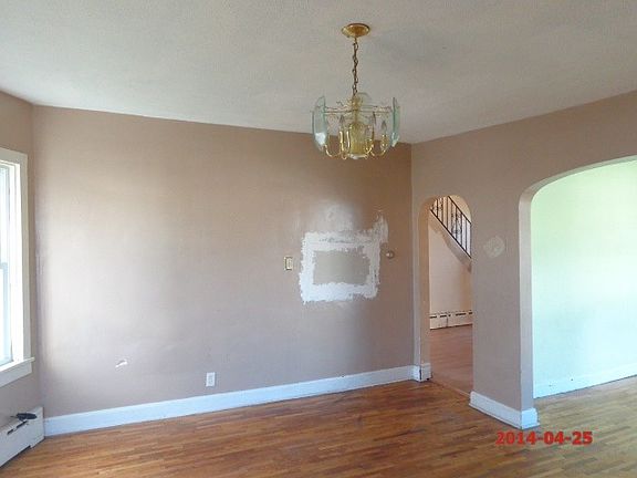 4th image of 1011 N Oakland Ave