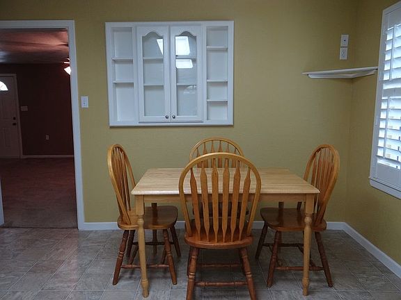 4th image of 5549 Tremont St