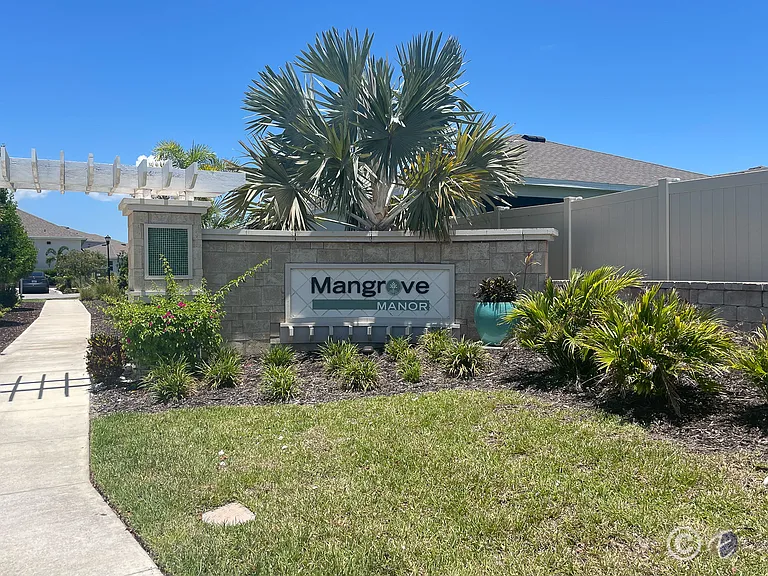 5689 Hawks Cay — Photo 13