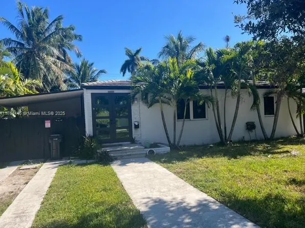 617 La Villa Dr, Miami Springs, FL 33166