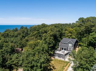 17363 Whispering Sands Ct, West Olive, MI 49460