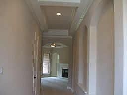 4th image of 105 Silverstone Ln