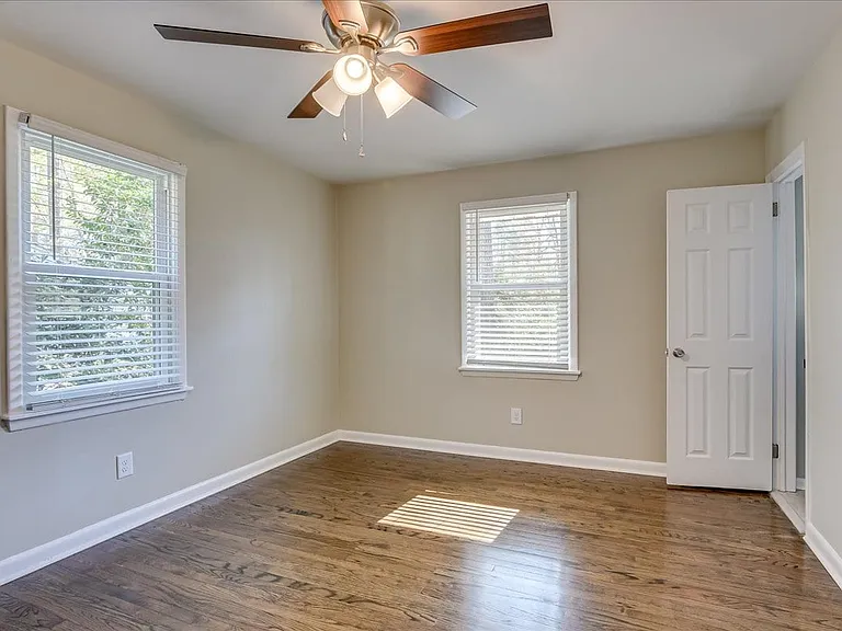 1202 Oakdale Rd — Photo 15