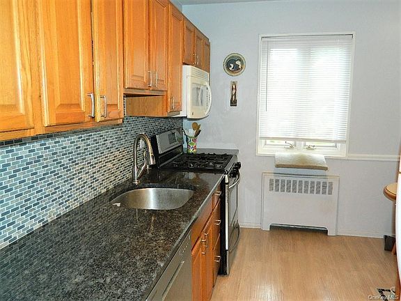 4th image of 64 Lawrence Ct APT D