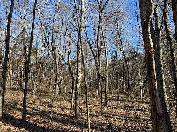 4th image of 120 S Woods Rd