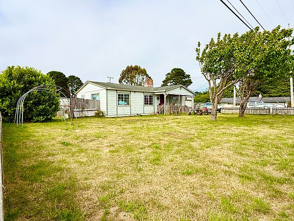 3rd image of 991 Mary Rd