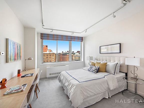 4th image of 2373 Broadway APT 1721