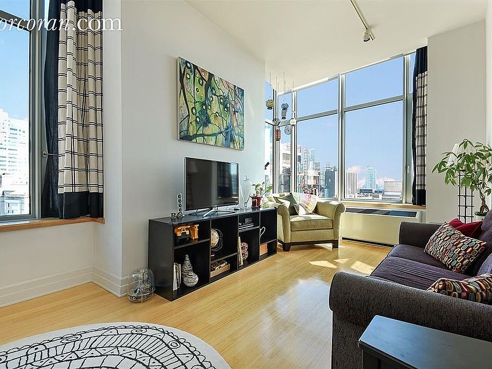 1st image of 110 Livingston St #Phe