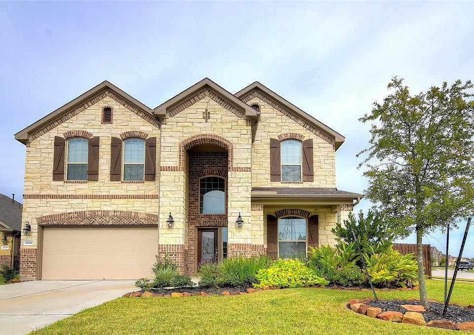 1st image of 22302 Bandera Palms Ct