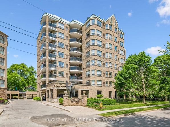 281 Bristol St #804, Guelph, ON N1H 8J3